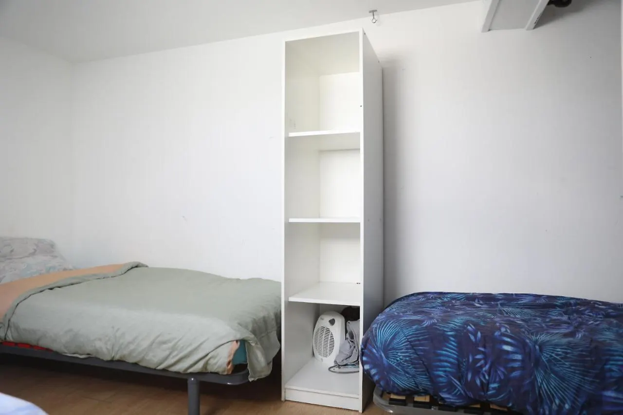 旅馆 Duplex Appartement 里尔